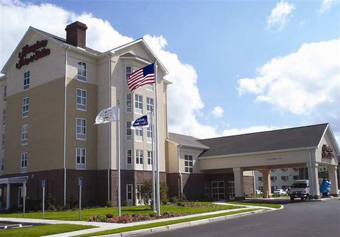 Hampton & Providence-warwick Airport Hotel 3*